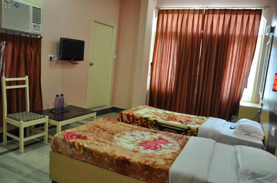 Hotel Kiran Palace Waranasi Pokój zdjęcie